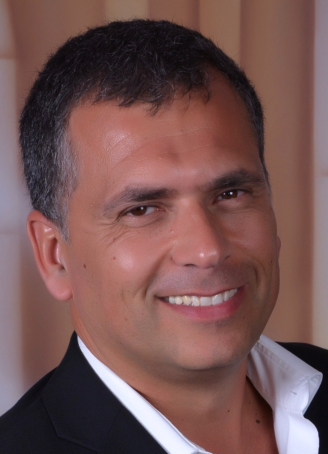 Faculty Member Dr. António Teixeira