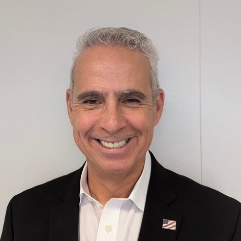 Faculty Member Rene Mantilla